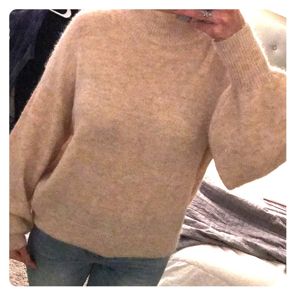 H&M light fall sweater